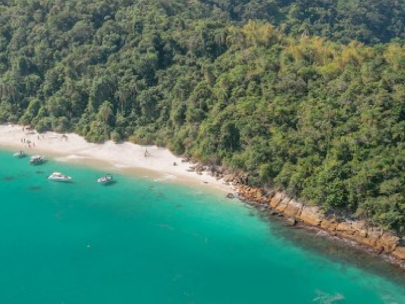 Ilha Grande em Lancha Compartilhada